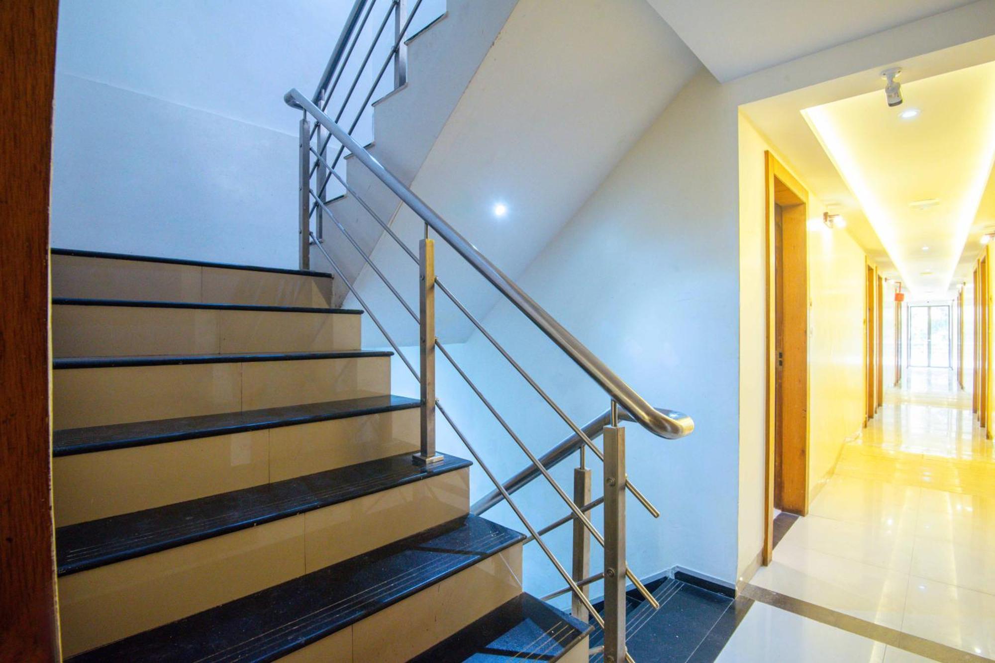 Treebo Anam International Hotel Mumbai Ngoại thất bức ảnh